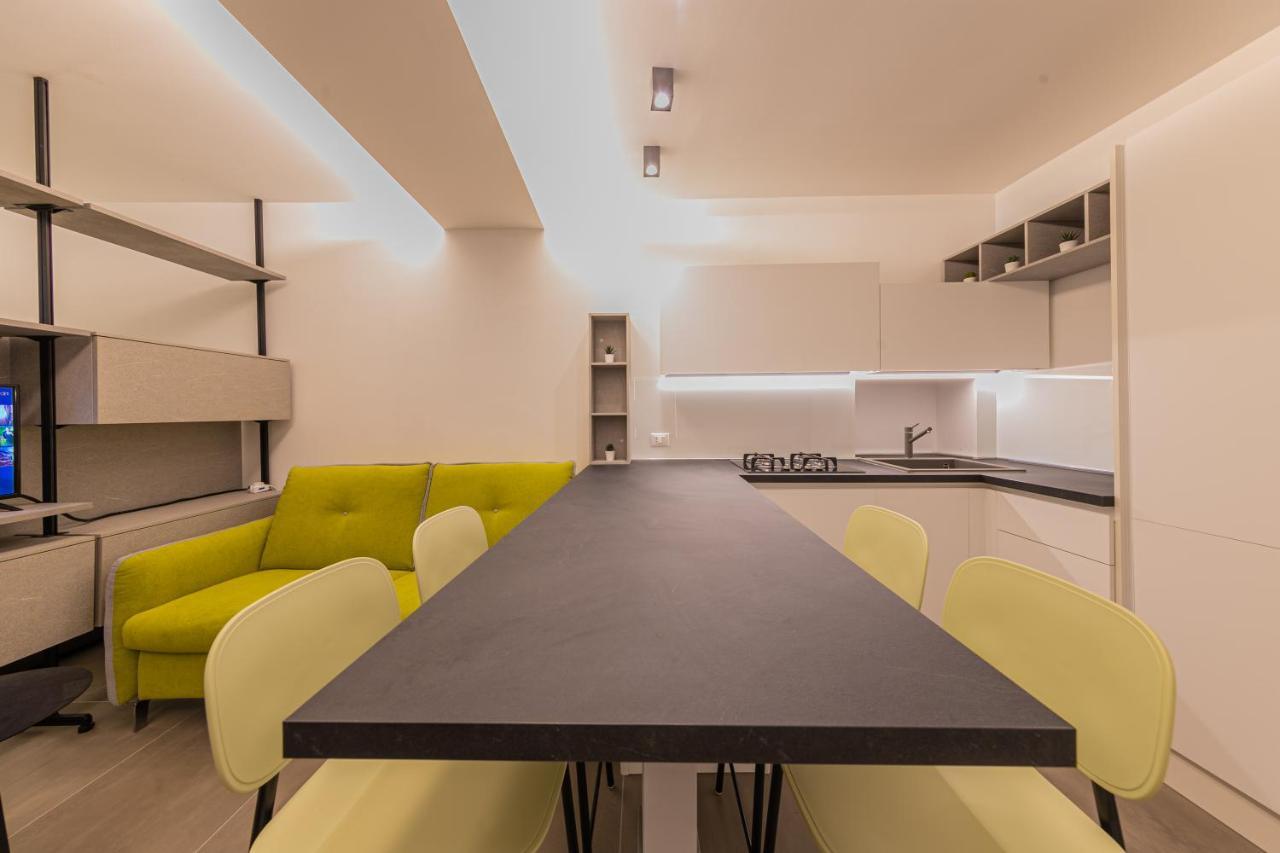 Pr1Mo Minimal Suite تْشيفالو المظهر الخارجي الصورة